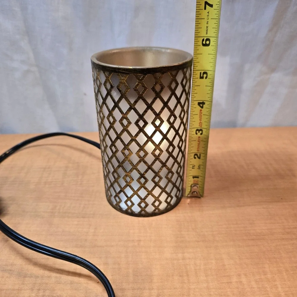Serene‎ House No Spill Wax Arrow Gold Serene Pod Warmer Aromatherapy